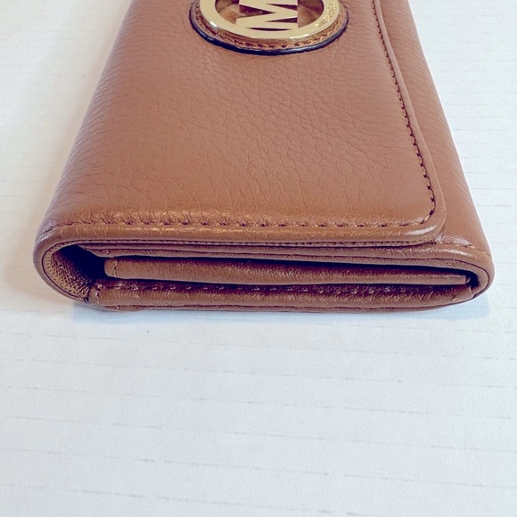 Michael Kors Tan Wallet - Picture 5 of 7
